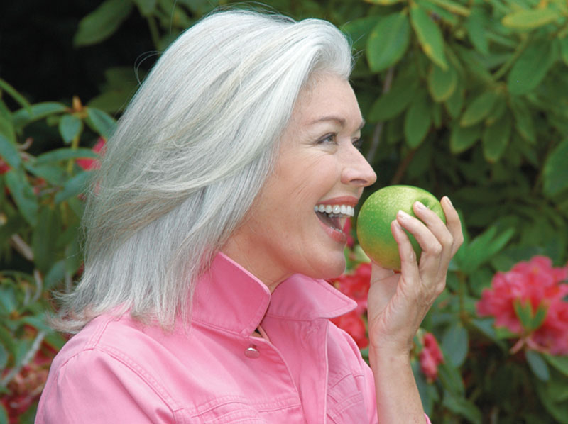 lady with apple